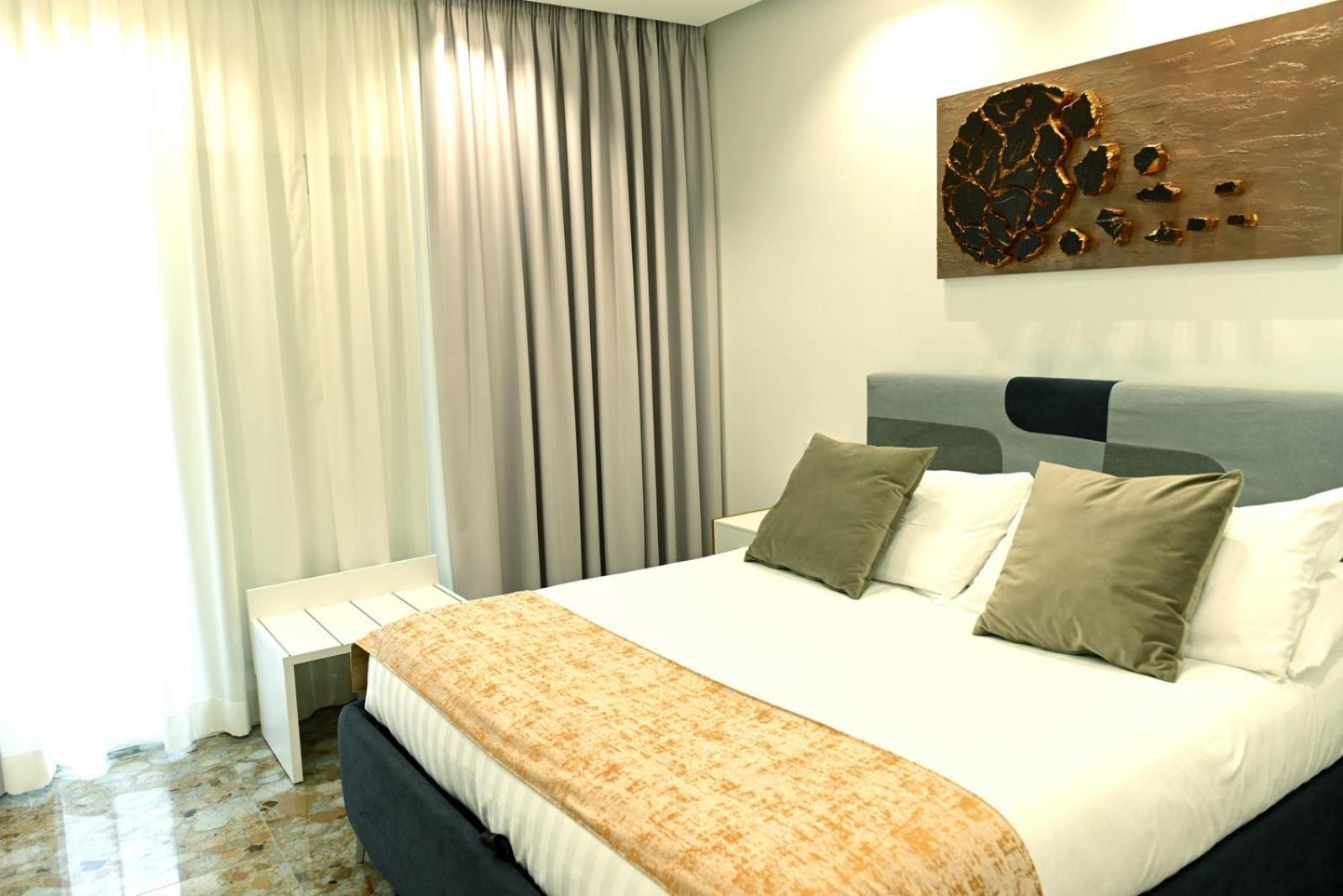 Golden House Cinecitta Guest house